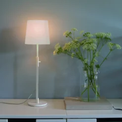 Vega 121 Bordslampa