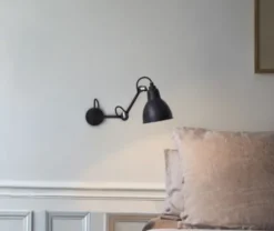 204 Vägglampa