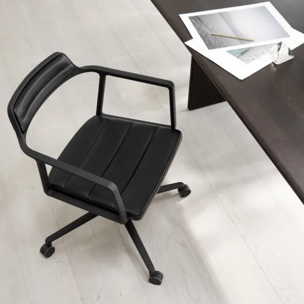 Vipp 452 Swivel Stol Svart Med Hjul