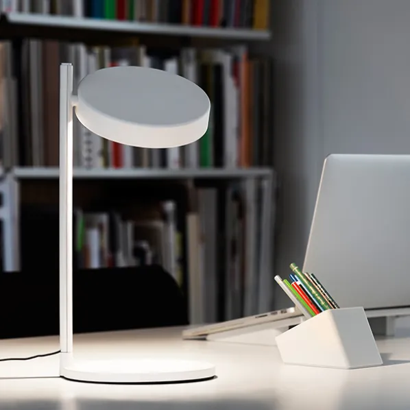 W182 Pastille B2 Bordslampa
