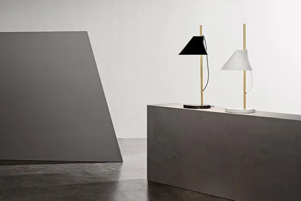 Yuh Brass Bordslampa
