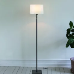 Z 842 Golvlampa